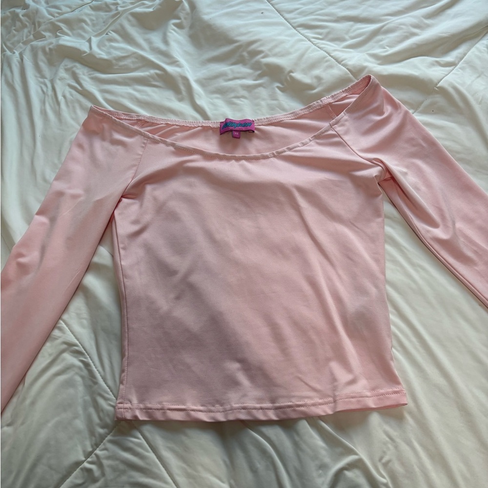 Edikted Light Pink Off-Shoulder Long Sleeve